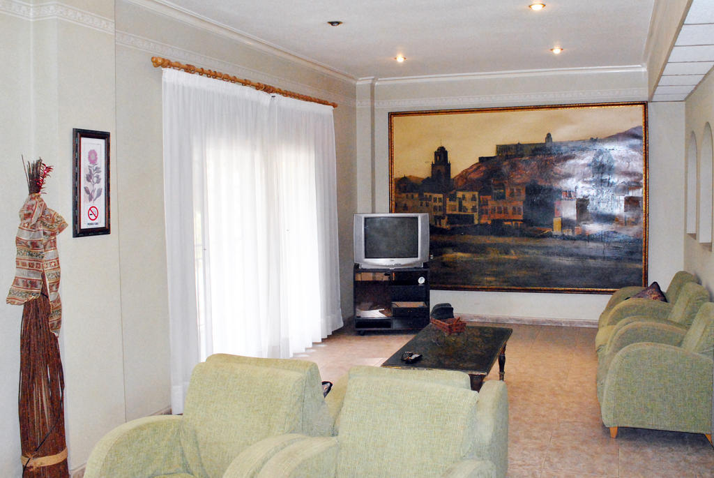 Hostal Rey Teodomiro Orihuela Dış mekan fotoğraf